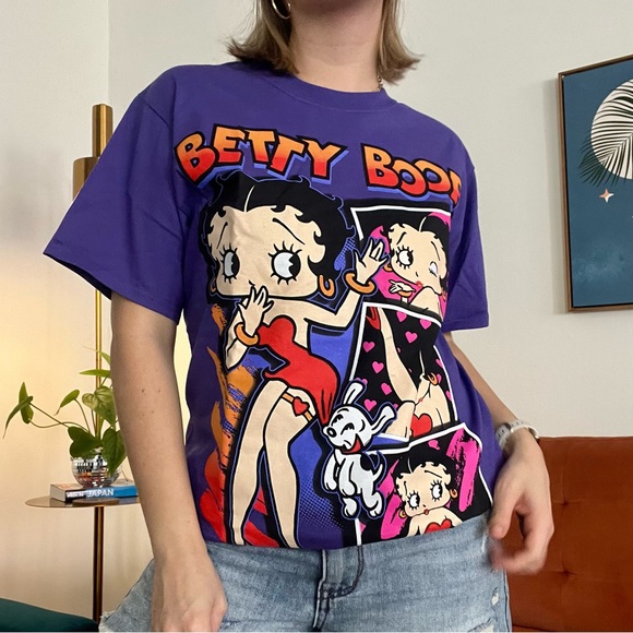 Betty Boop Graphic Tee - Picture 1 of 3